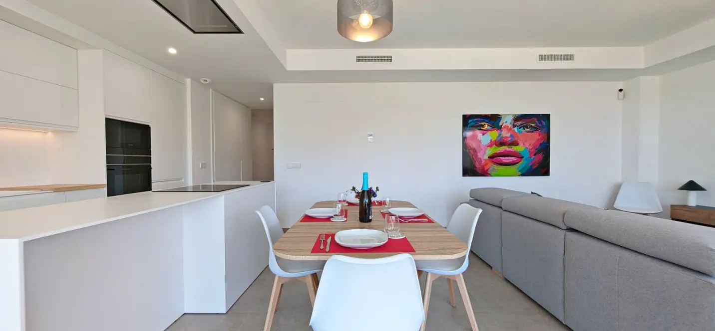 Sale of ground floor apartment in Cancelada 4