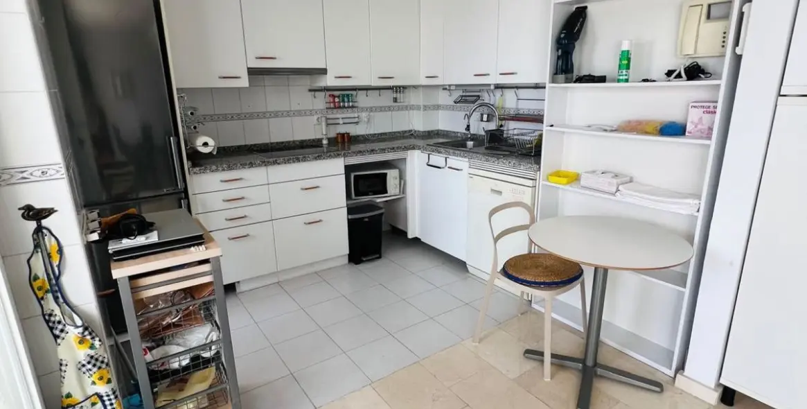 Продажа двухуровневого пентхауса в Marbesa 13