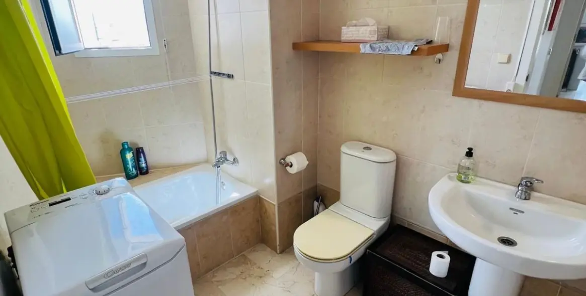 Продажа двухуровневого пентхауса в Marbesa 18