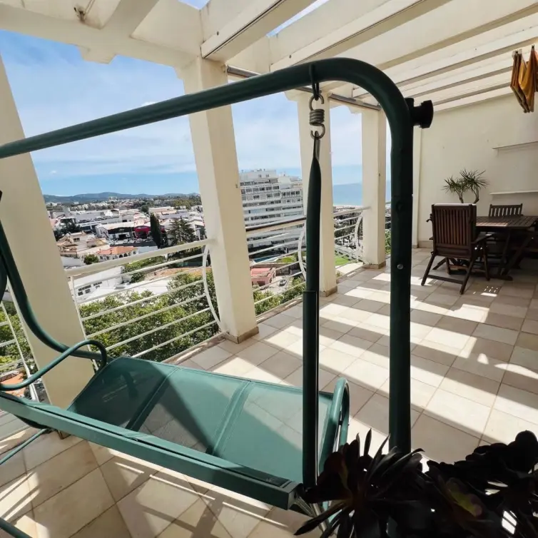 Sale of penthouse duplex in Marbella