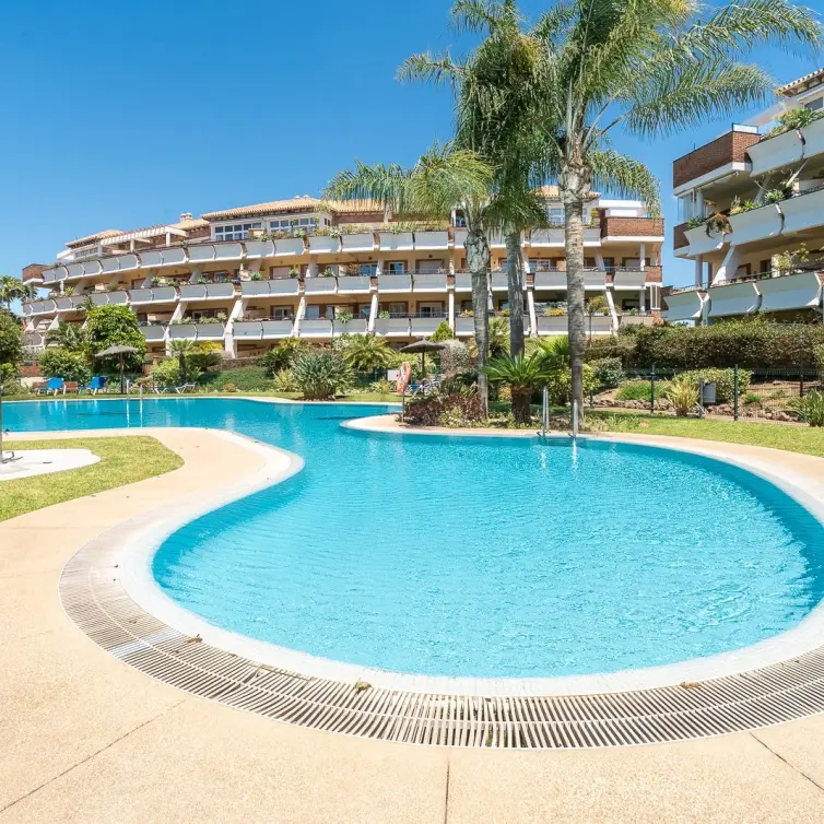 Sale of penthouse in Riviera del Sol