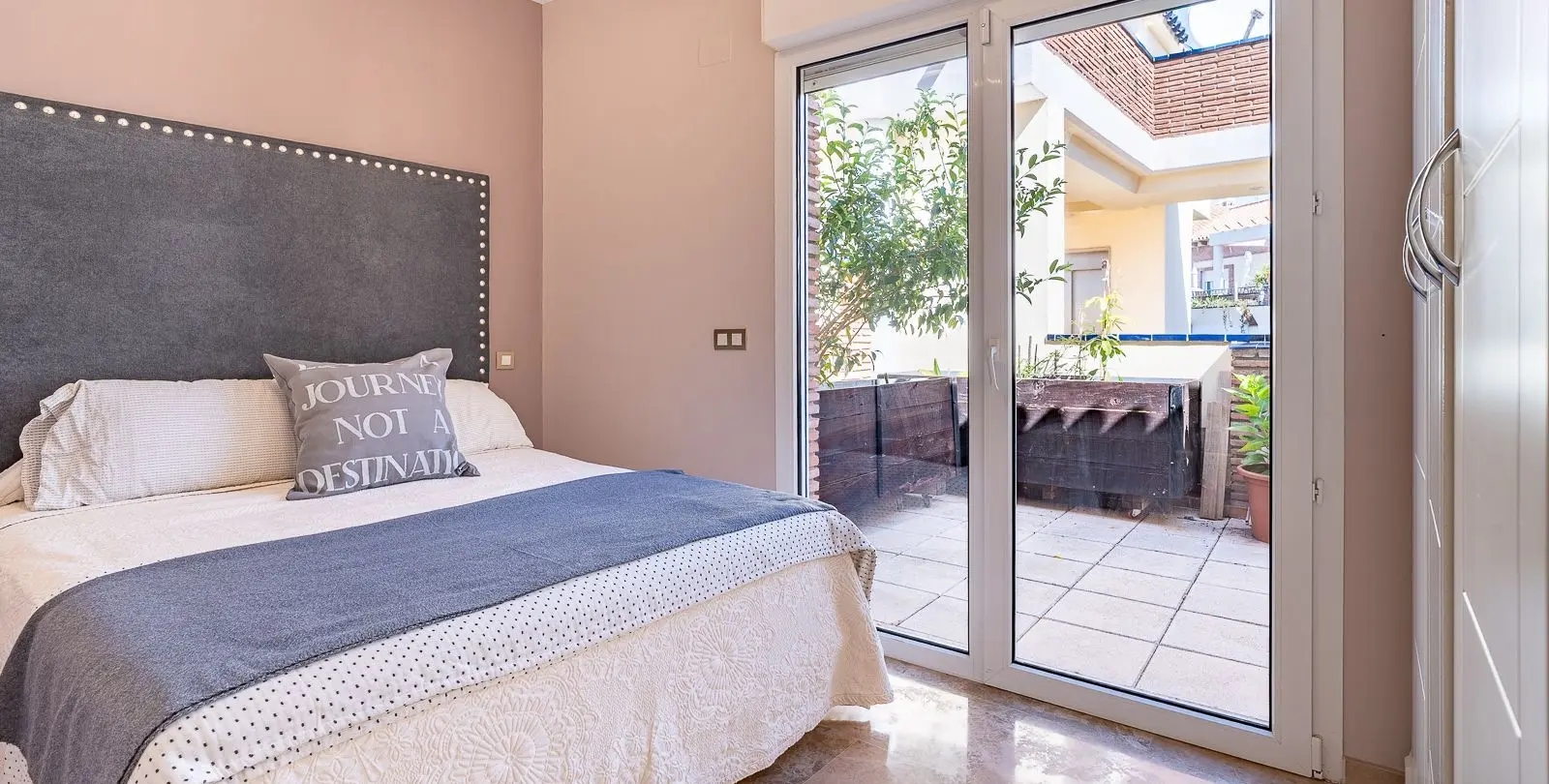 Sale of penthouse in Riviera del Sol 3