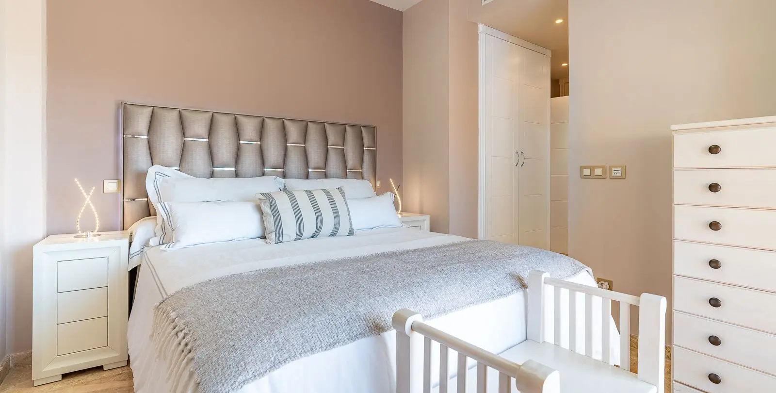 Sale of penthouse in Riviera del Sol 5