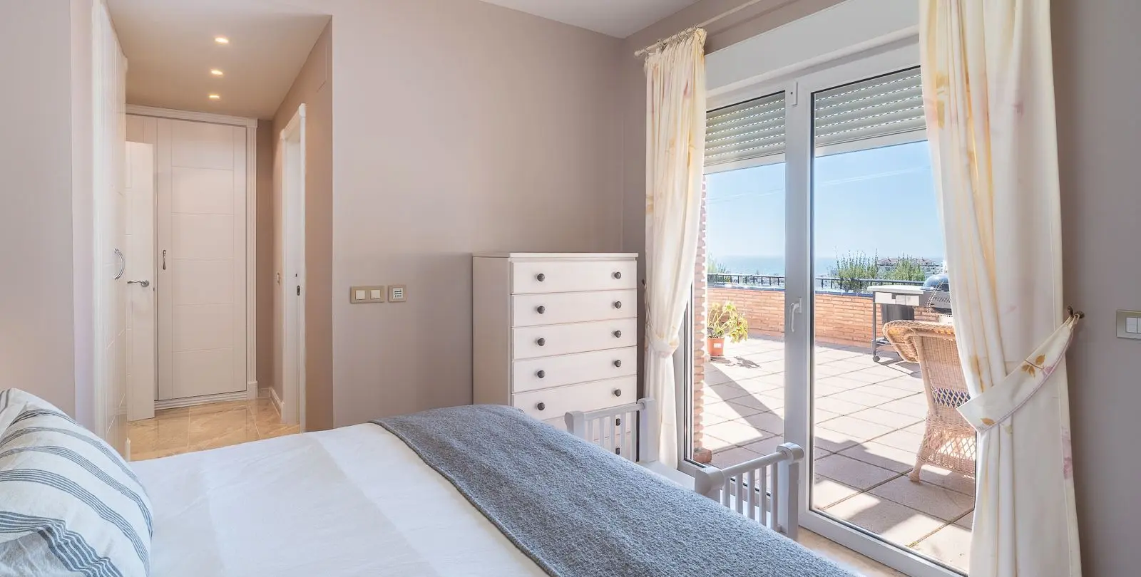Sale of penthouse in Riviera del Sol 6