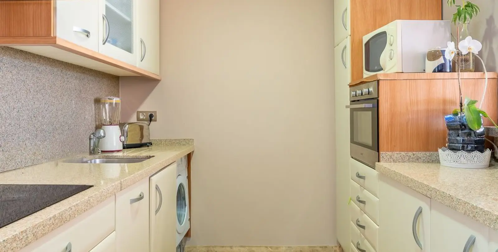 Sale of penthouse in Riviera del Sol 11