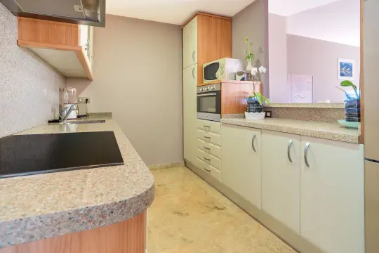 Image 13 thumb