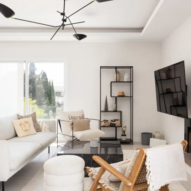 Venta de apartamento en planta media en Nueva Andalucía