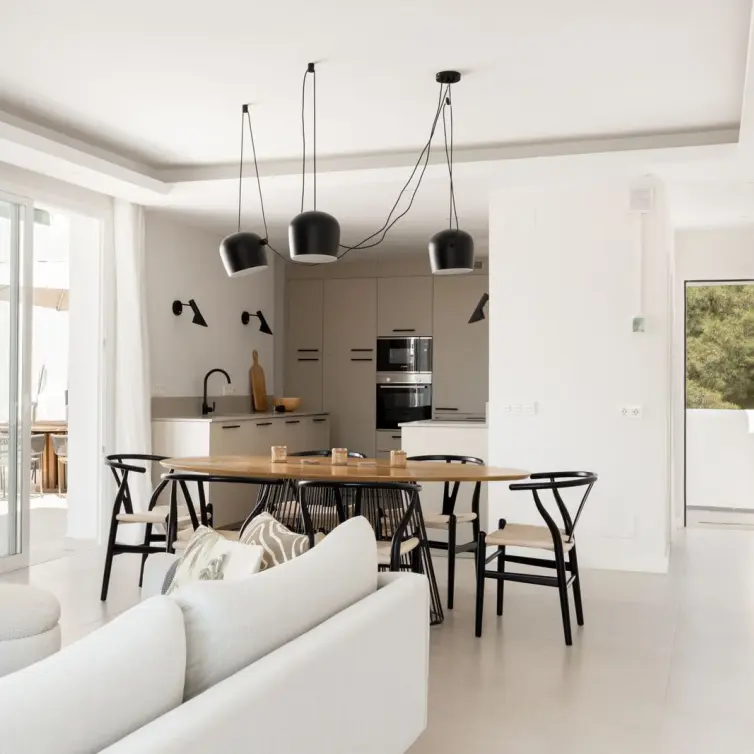 Venta de apartamento en planta media en Nueva Andalucía