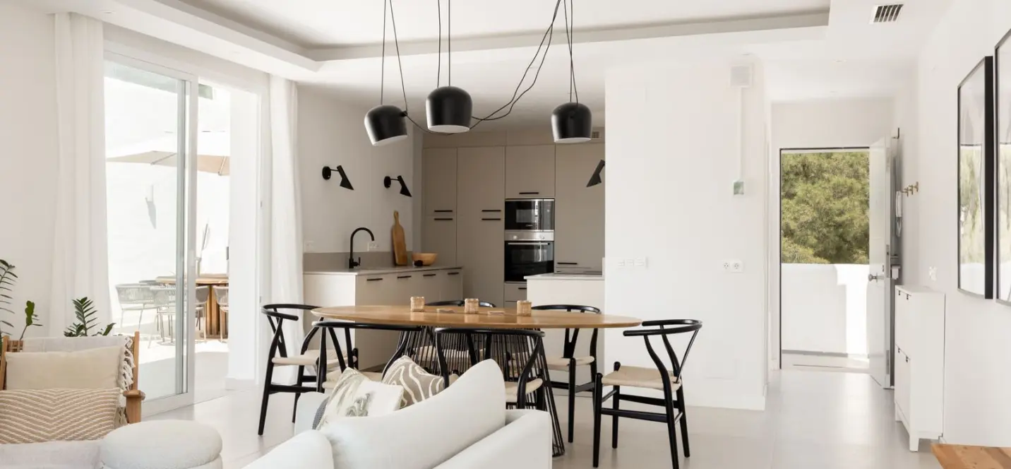 Venta de apartamento en planta media en Nueva Andalucía 4
