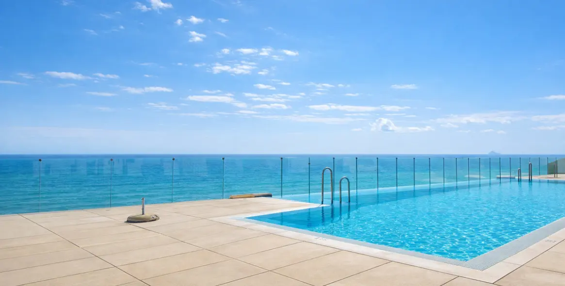 Продажа апартаментов на среднем этаже в Estepona 3