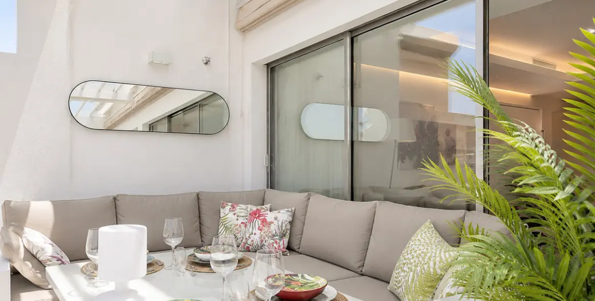 Продажа апартаментов на среднем этаже в Estepona 18