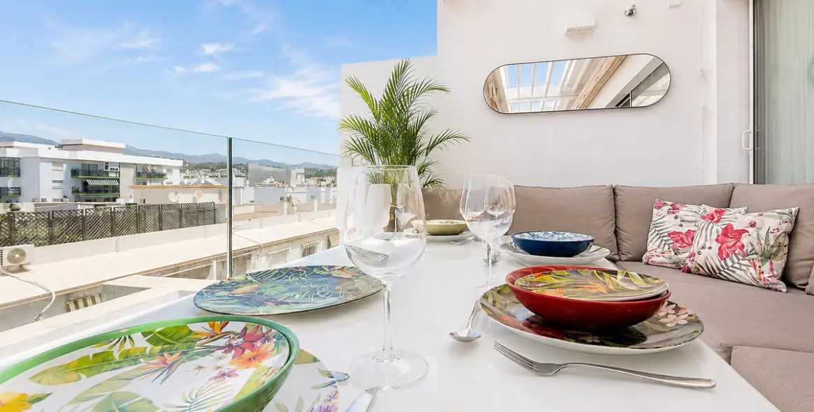 Продажа апартаментов на среднем этаже в Estepona 20