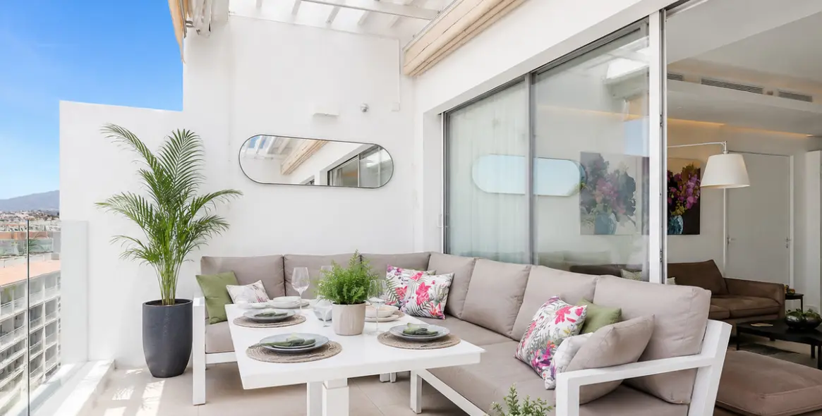 Продажа апартаментов на среднем этаже в Estepona 21