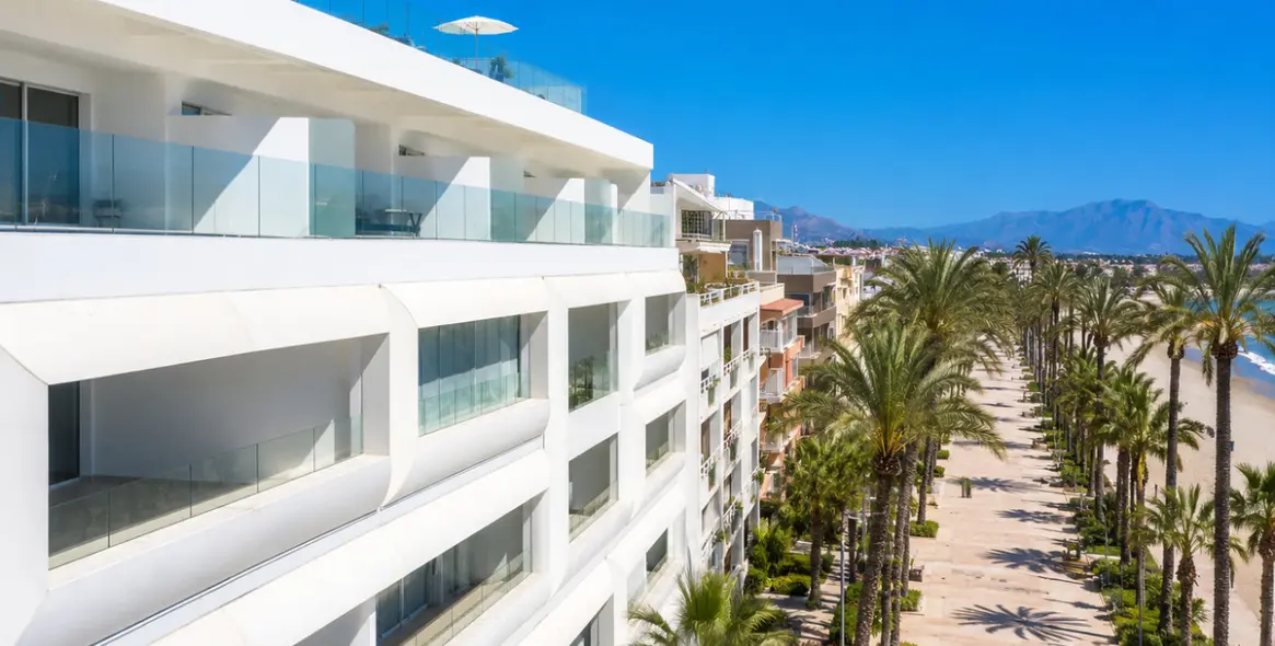 Продажа апартаментов на среднем этаже в Estepona 53
