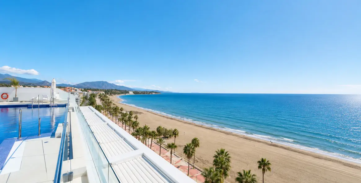 Продажа апартаментов на среднем этаже в Estepona 54