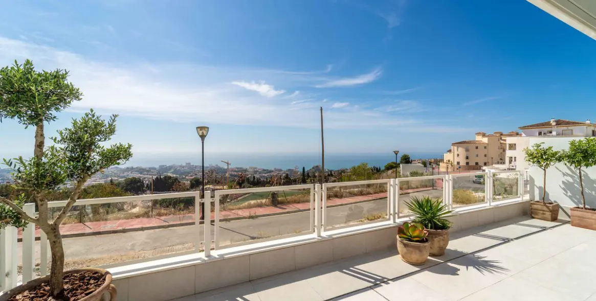 Venta de apartamento en planta baja en Benalmadena Pueblo 2