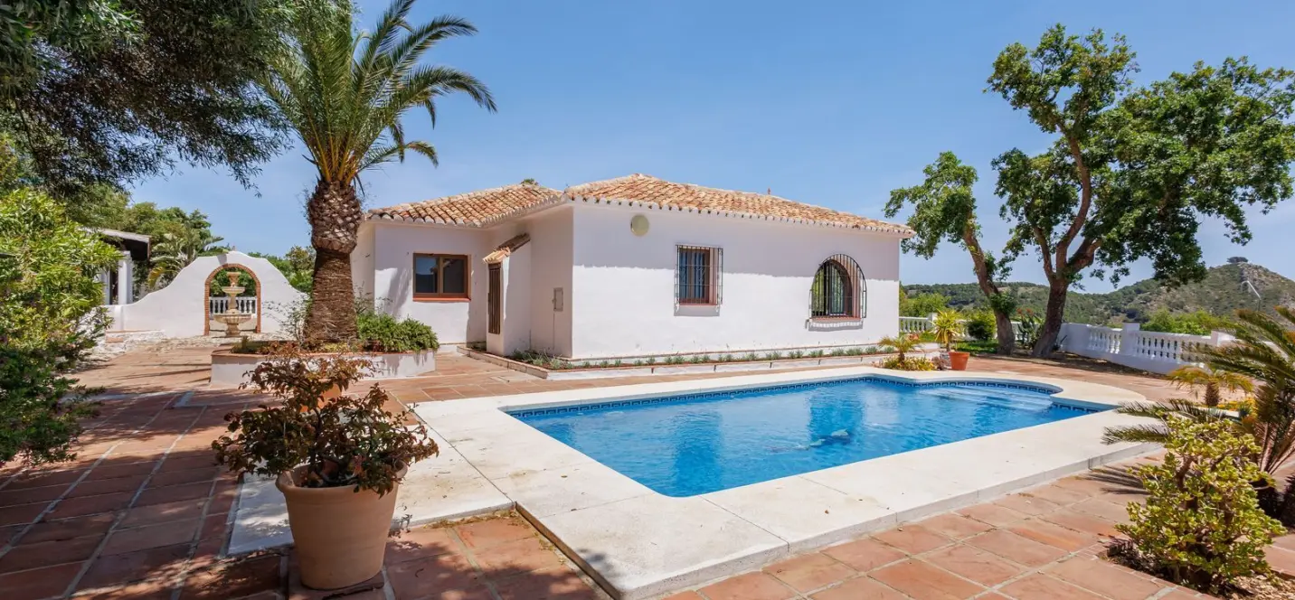 Venta de villa independiente en Coín 3