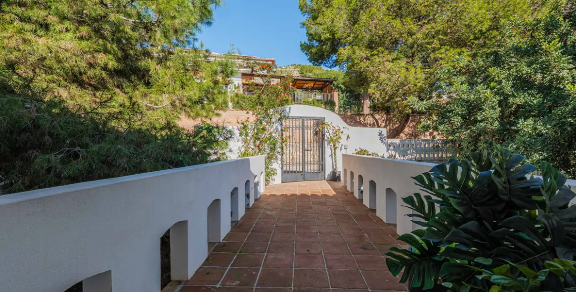 Venta de villa independiente en Pinares de San Anton 68