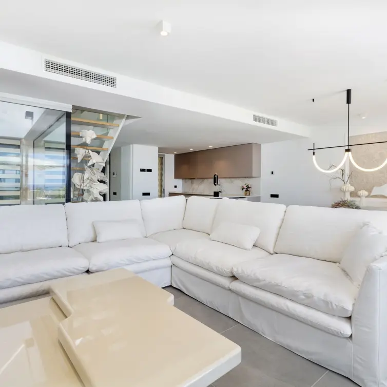 Sale of townhouse in Estepona