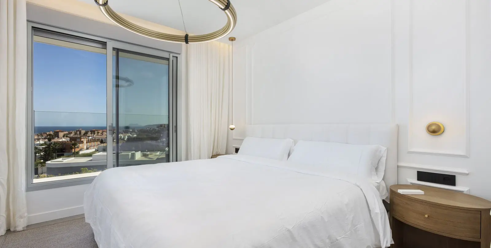 Sale of townhouse in Estepona 5