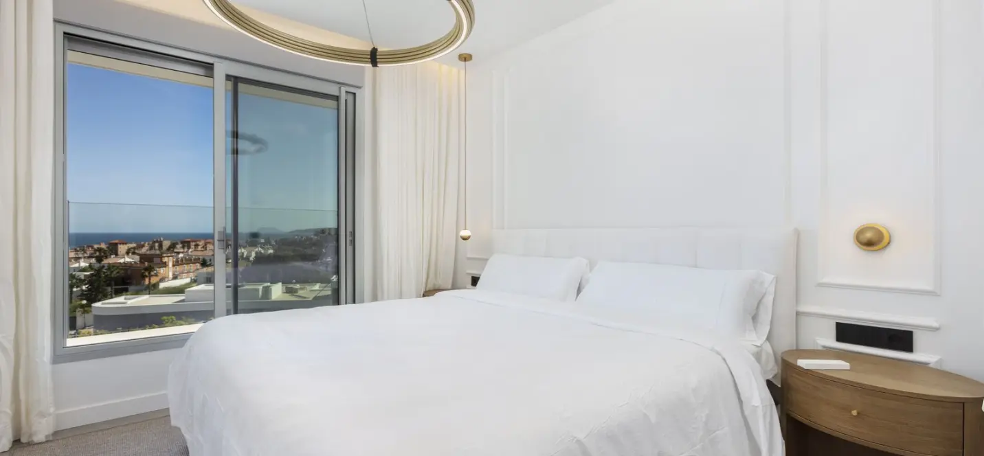 Sale of townhouse in Estepona 4