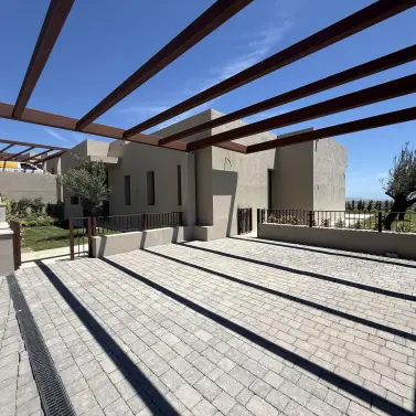 Sale of detached villa in Benahavís