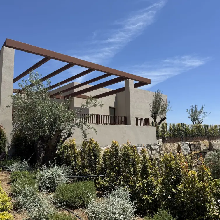Sale of detached villa in Benahavís