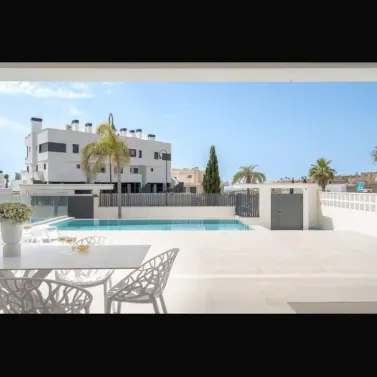 Venta de villa independiente en La Cala de Mijas