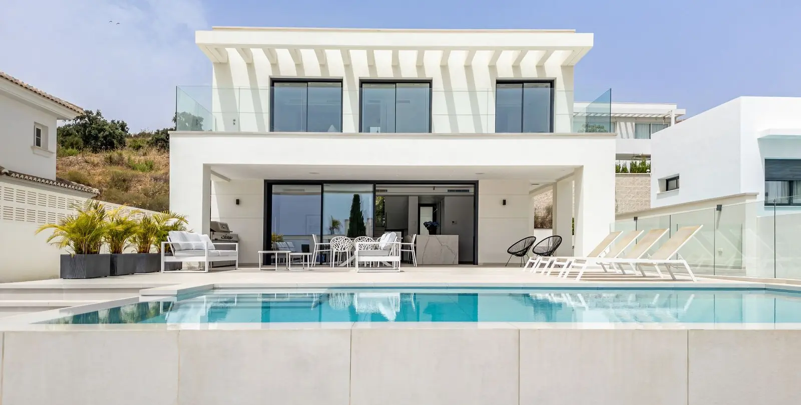 Продажа  отдельно стоящей виллы в La Cala de Mijas 1
