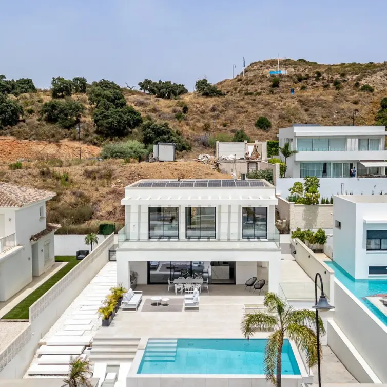 Продажа  отдельно стоящей виллы в La Cala de Mijas