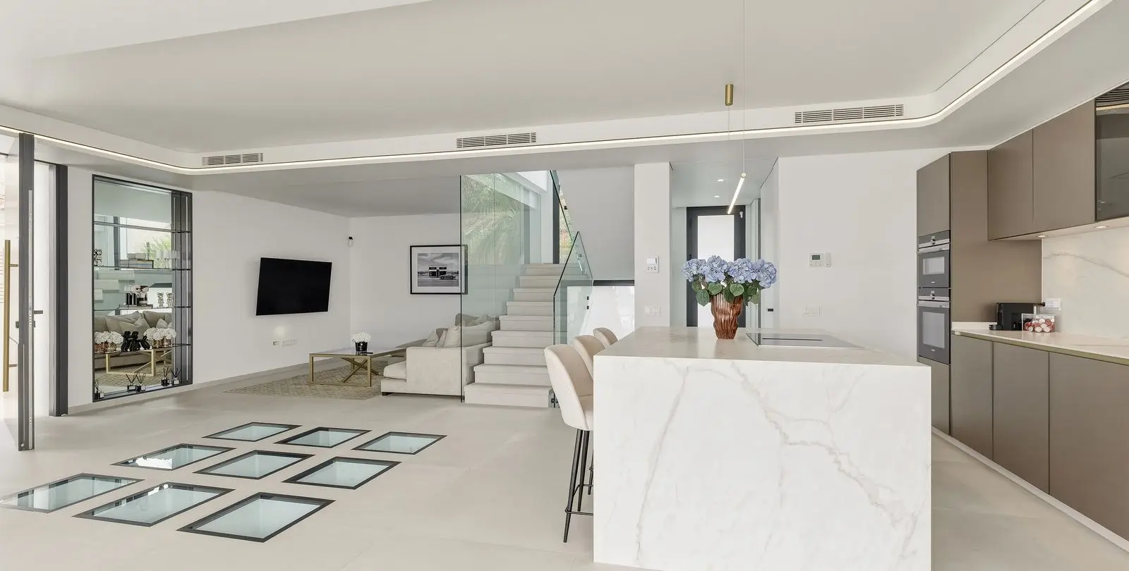 Sale of detached villa in La Cala de Mijas 14