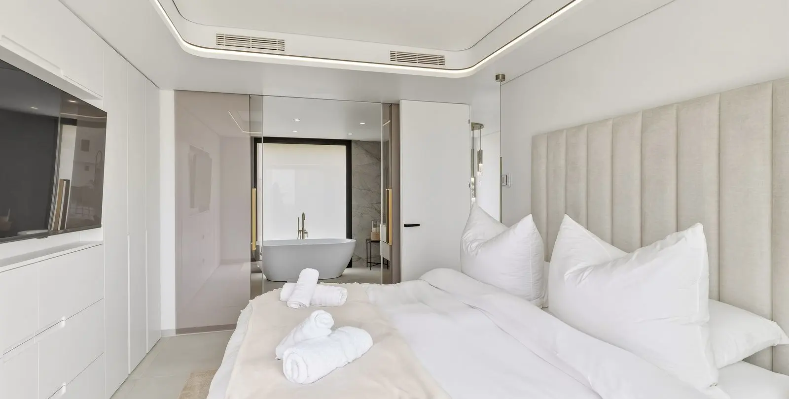 Sale of detached villa in La Cala de Mijas 17