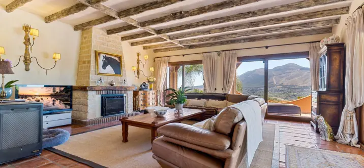 Venta de finca - cortijo en Coín 2