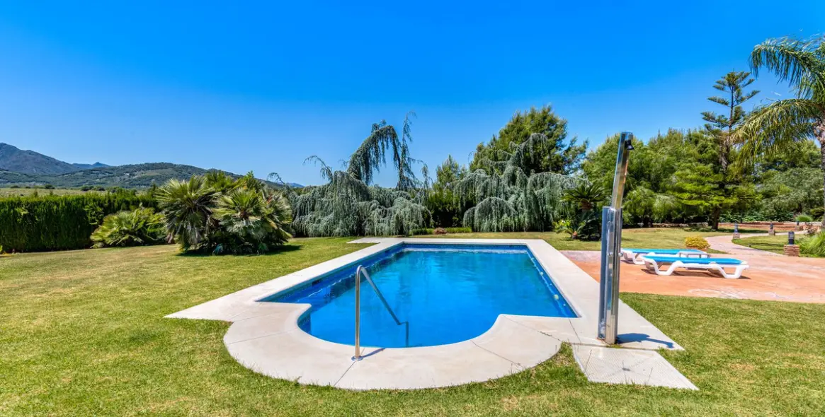 Venta de finca - cortijo en Coín 79