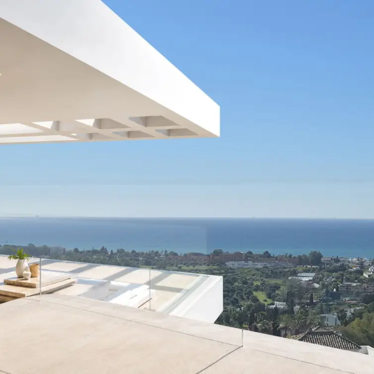 Sale of detached villa in Benahavís