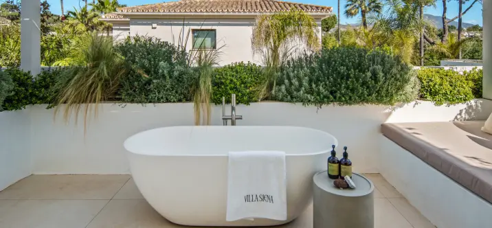 Venta de villa independiente en Nueva Andalucía 4