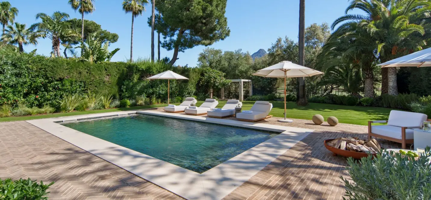 Sale of detached villa in Nueva Andalucía 1