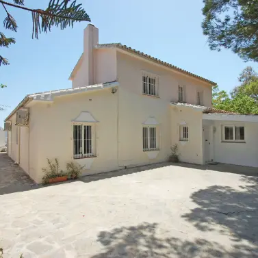 Краткосрочная аренда  отдельно стоящей виллы в Mijas