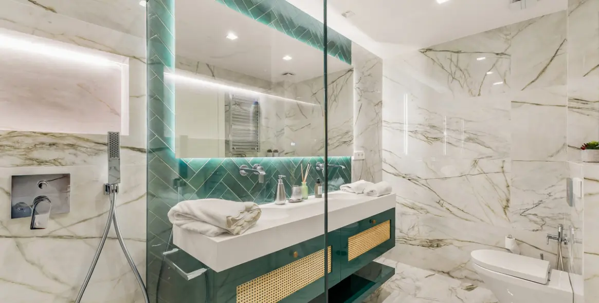 Short-term rent of middle floor apartment in The Golden Mile 18