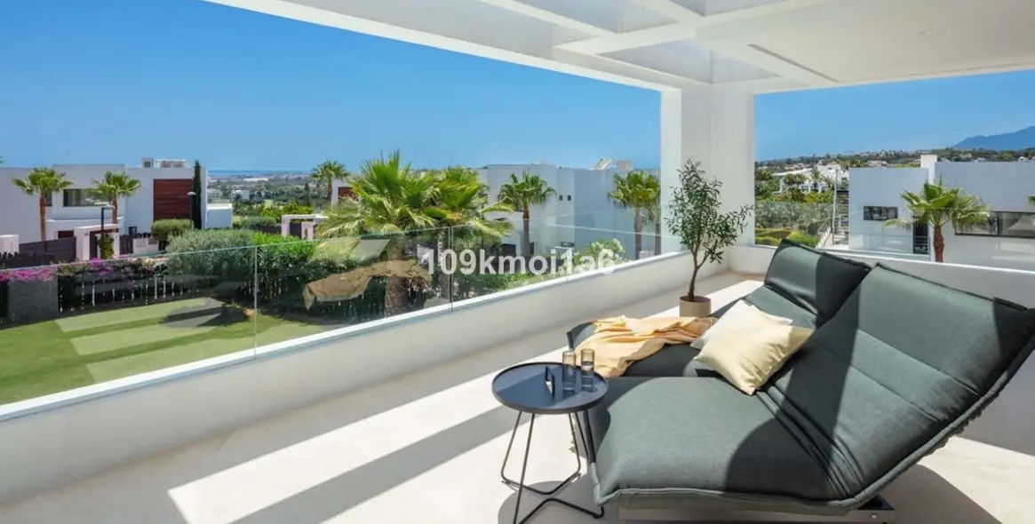 Long-term rent of detached villa in Nueva Andalucía 17