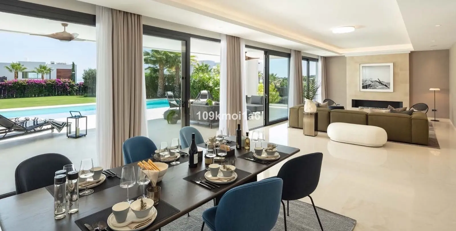 Sale of detached villa in Nueva Andalucía 9