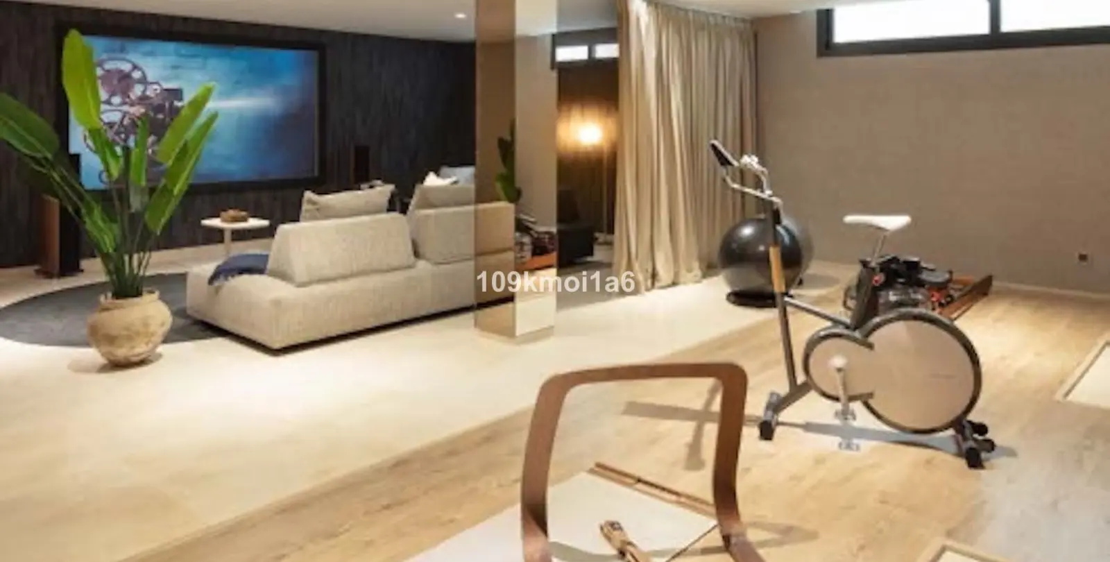 Sale of detached villa in Nueva Andalucía 25