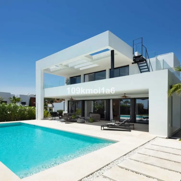Venta de villa independiente en Nueva Andalucía