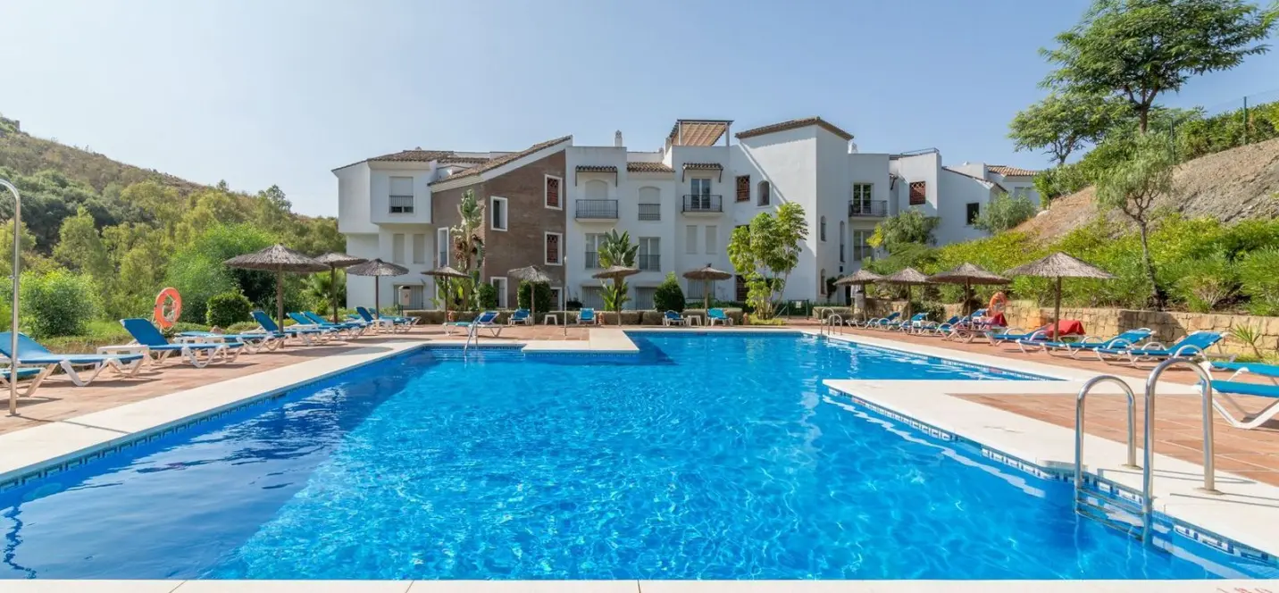 Sale of middle floor apartment in Los Arqueros 1