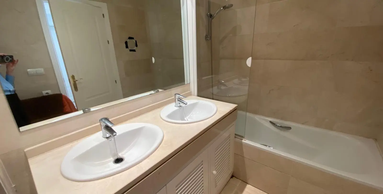 Продажа апартаментов на среднем этаже в Los Arqueros 10