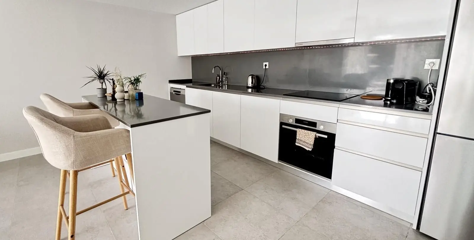 Venta de apartamento en planta media en El Chaparral 10