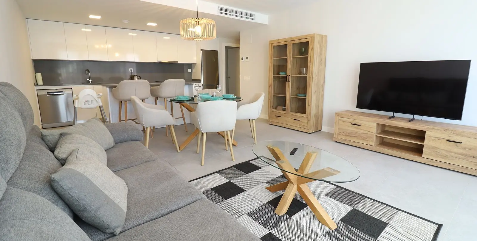 Venta de apartamento en planta media en El Chaparral 12