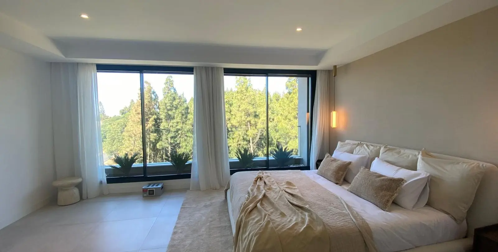 Venta de apartamento en planta media en El Chaparral 18