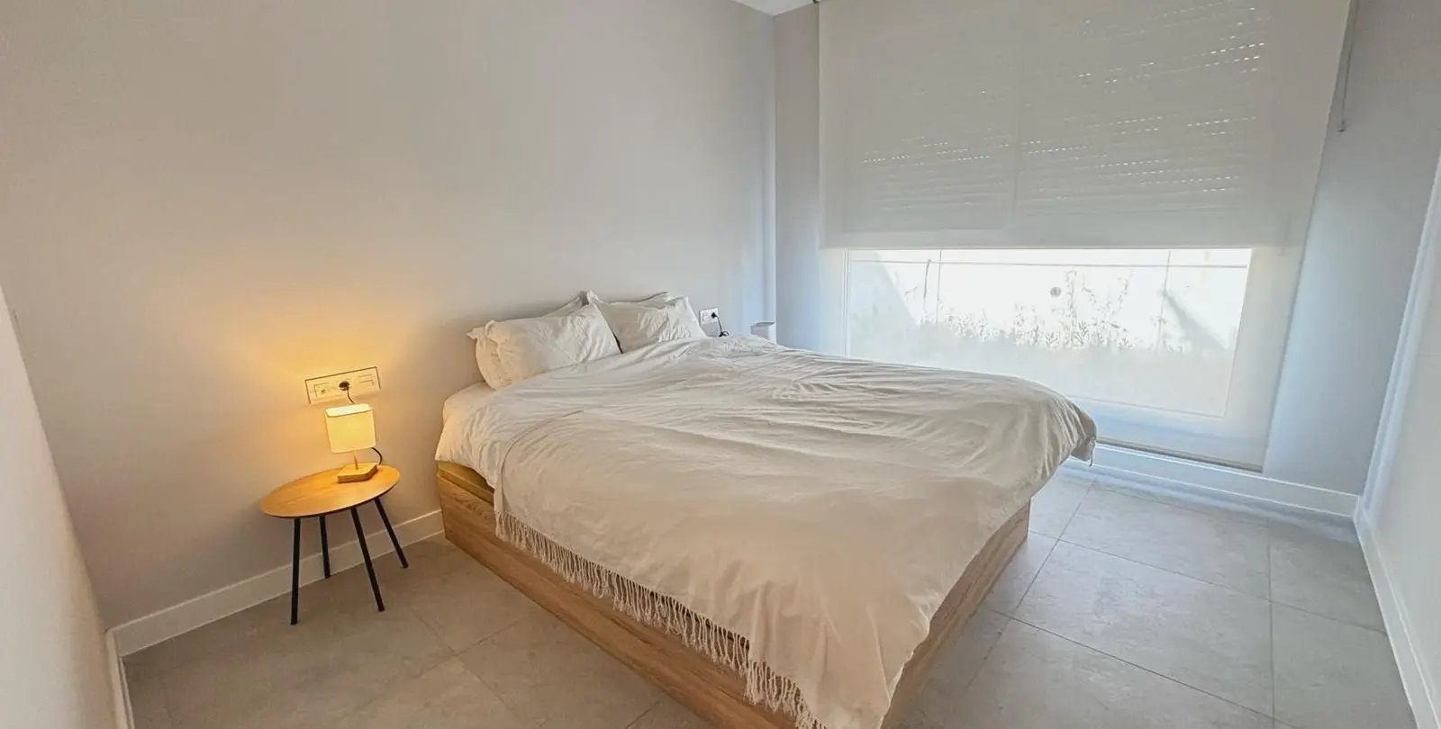 Venta de apartamento en planta media en El Chaparral 28