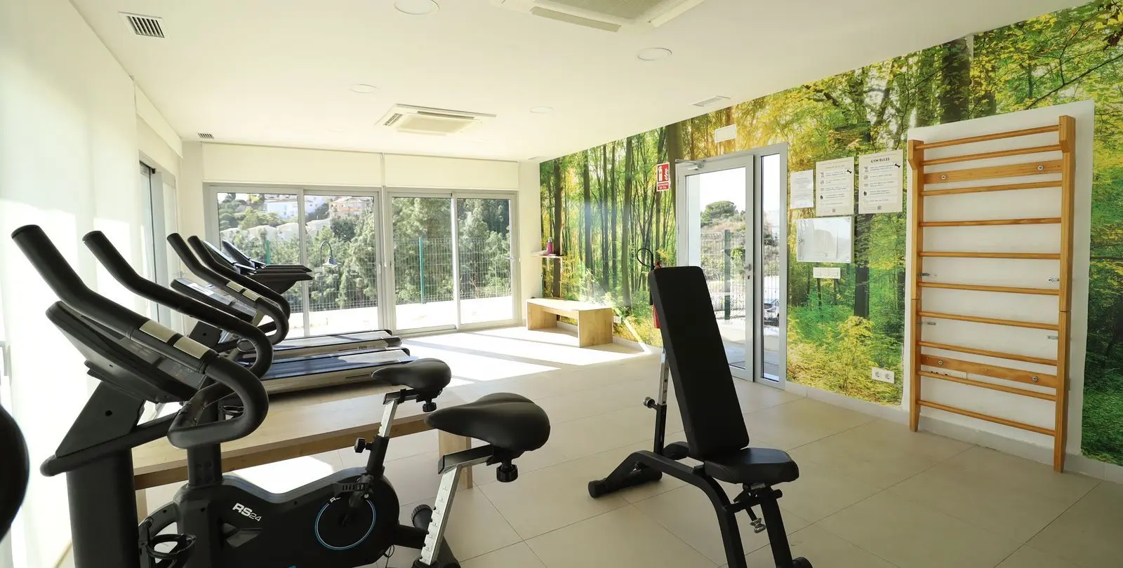 Venta de apartamento en planta media en El Chaparral 33